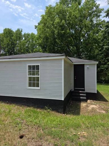 Main picture of 2335 Old Blackmon Ln