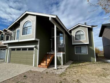 Main picture of 1644 Venice Dr