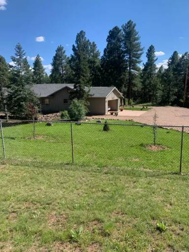 Main picture of 1249 W Apache Ln