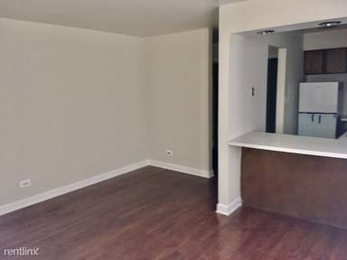 Main picture of 5917 N Kenmore Ave