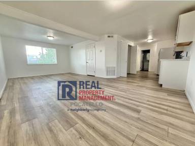 Main picture of 53-59 Foothill Blvd
