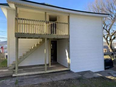 Main picture of 1430 Charleston Rd