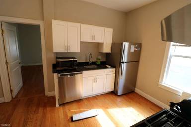 Main picture of 171 Walnut St
