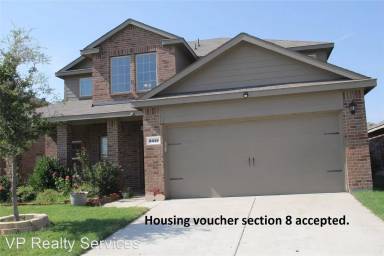 Main picture of 2315 Julia Ln