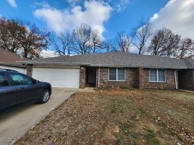 Main picture of 1034 S Elder Ave