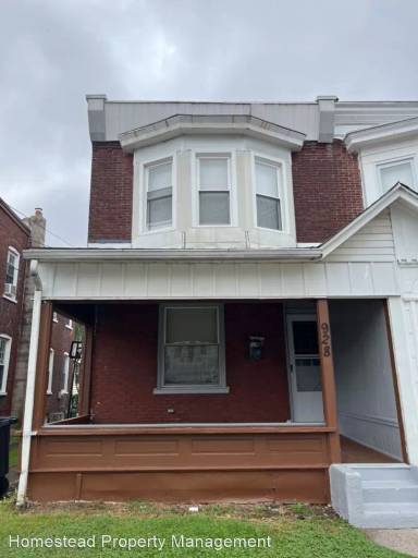 Main picture of 928 Saville Ave
