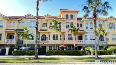 Main picture of 2544 Gardens Pkwy