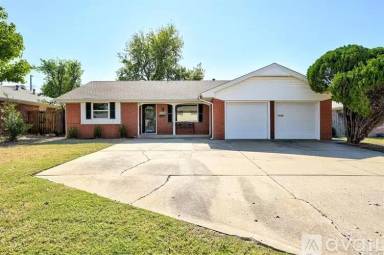 Main picture of 1508 Carlton Way