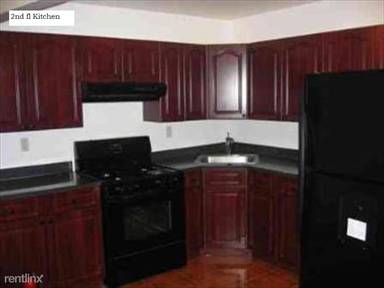 Main picture of 946 Prospect Pl