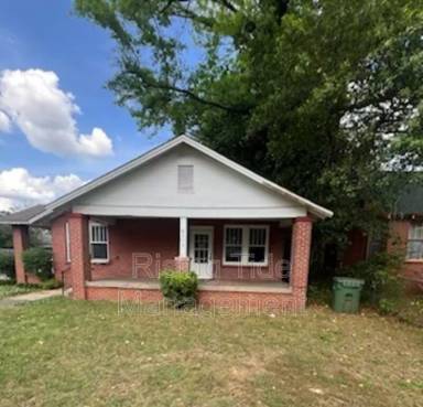 Main picture of 401 S Capitol Pkwy