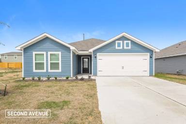 Main picture of 1321 Woodwinds Dr