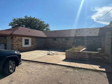 Main picture of 655 S 22nd St