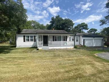 Main picture of 1705 Bragg Rd