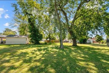 Main picture of 3205 Allen St