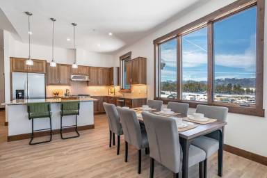 Main picture of 18 Meadow Trl