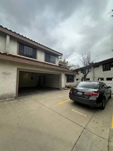 Main picture of 1119 E Grand Ave
