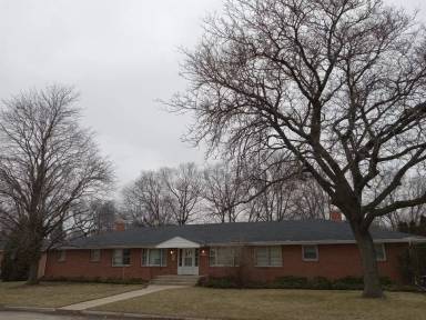 Main picture of 2432 Holmes St