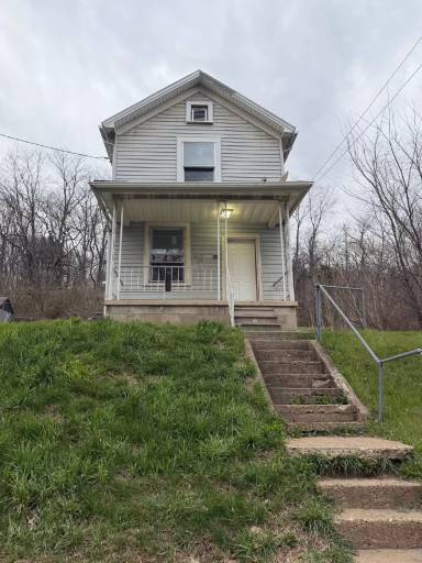 Main picture of 905 N Liberty St
