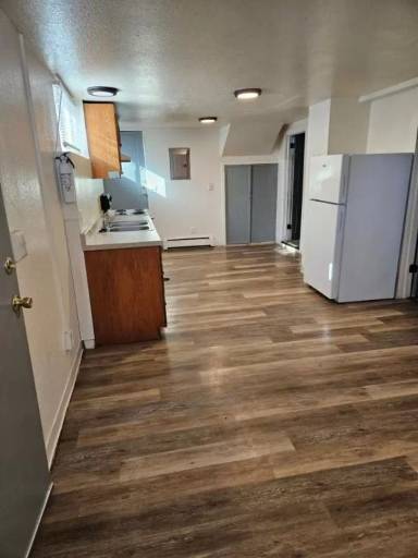 Main picture of 2019 6th Ave