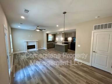 Main picture of 8522 Kickapoo St