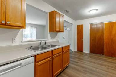 Main picture of 22 Eastwood Ct
