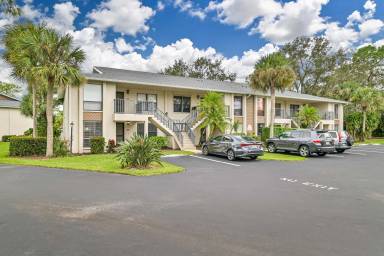 Main picture of 1216 Commonwealth Cir