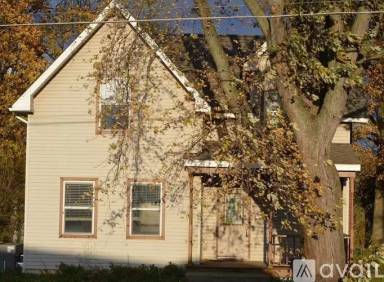 Main picture of 303 Indianapolis Ave
