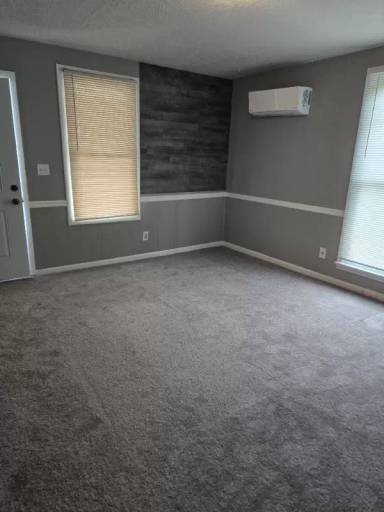 Main picture of 2123 Highland Ave