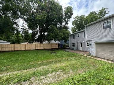 Main picture of 317 2nd St NW