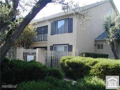 Main picture of 1541 S Pomona Ave