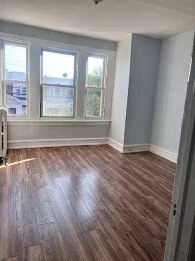 Main picture of 427 W Fisher Ave