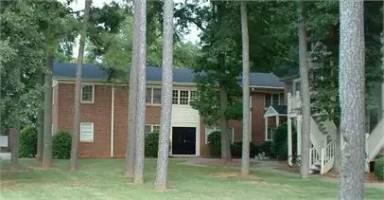 Main picture of 935 Baxter St