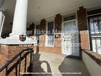 Main picture of 424 Ilchester Ave