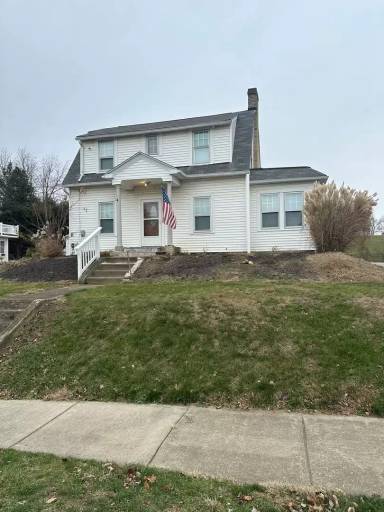Main picture of 848 E University St