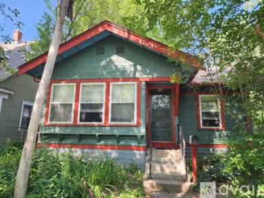 Main picture of 4522 Nicollet Ave