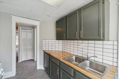 Main picture of 922 Eureka St
