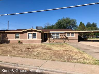 Main picture of 4403 McKnight Dr