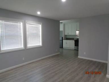Main picture of 43524 7th St E