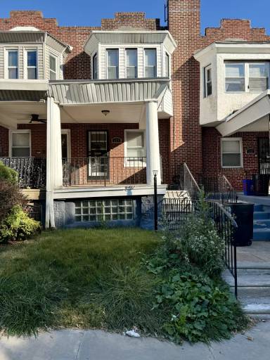 Main picture of 123 N Gross St