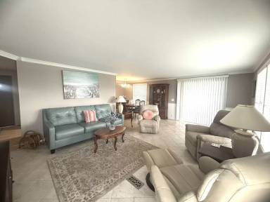 Main picture of 455 Jacaramba Ct