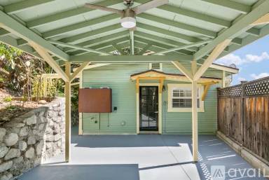 Main picture of 533 Sturtevant Dr