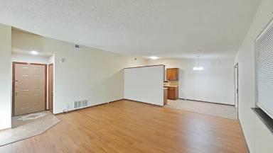 Main picture of 922 SW 60th St