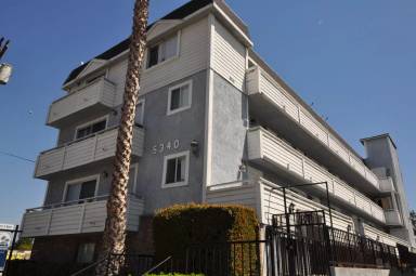 Main picture of 5340 Whitsett Ave