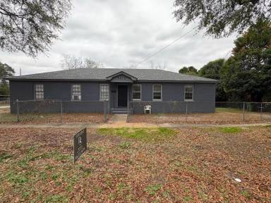 Main picture of 3212 14th Ave