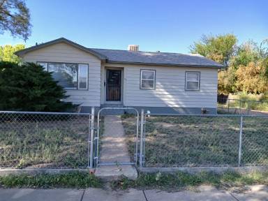 Main picture of 603 W 3rd St