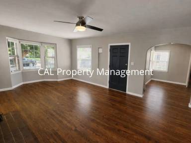 Main picture of 232 Oak St