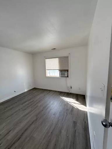 Main picture of 1067 Salem Ave