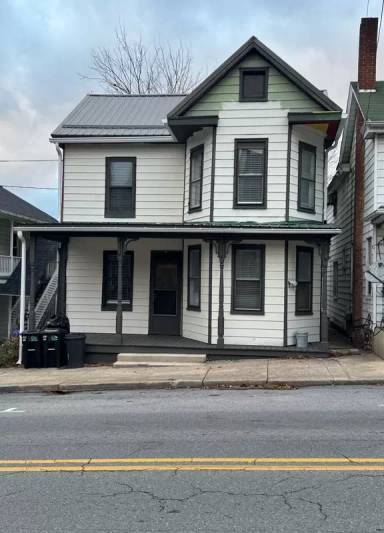 Main picture of 109 E Orange St