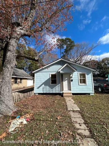 Main picture of 4036 Lynn St