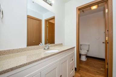 Main picture of 610 Squaw Creek Dr